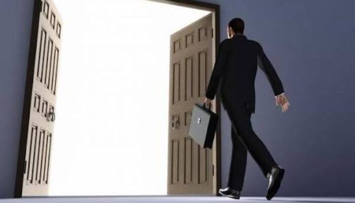 Keutamaan Doa Keluar Rumah: Dijaga, Dicukupkan, dan Diberi Petunjuk