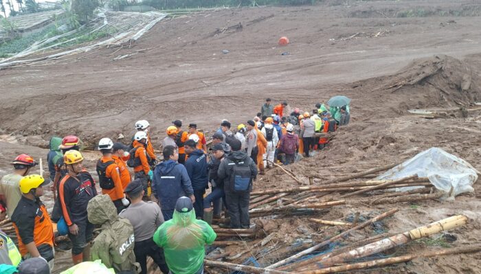 Longsor Pasir Langu Bandung Barat: 9 Tewas, 81 Orang Masih Hilang hingga Hari Ketiga Pencarian