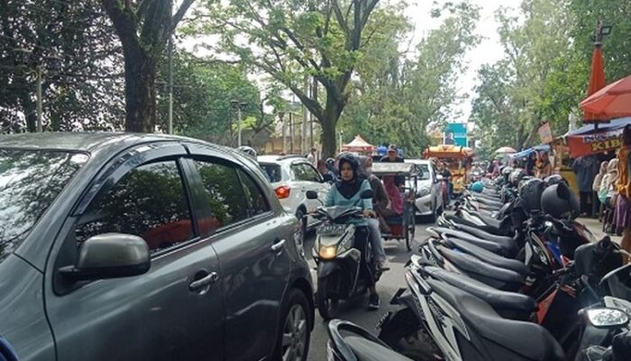 Parkir Dinilai Masih Bocor, Ketua Forum RT/RW Soroti Juru Parkir Tanpa Seragam di Pusat Kota Tasikmalaya