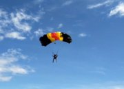 Atlet Terjun Payung Tewas Saat Penerjunan di Pantai Pangandaran