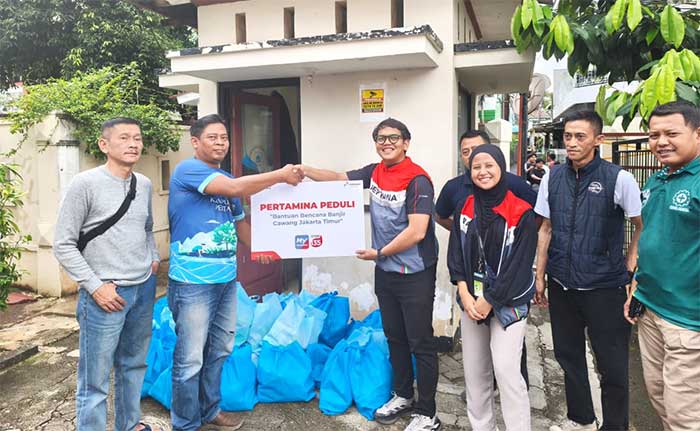 Pertamina Patra Niaga Regional JBB Salurkan Bantuan