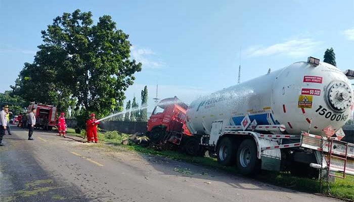 Pertamina Patra Niaga Regional JBB Pastikan Penanganan Cepat Insiden Armada Skidtank LPG di Balongan