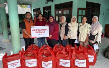 Pertamina Patra Niaga Regional JBB Hadir Berikan Bantuan di Posko Pengungsian SPBE Cimuning